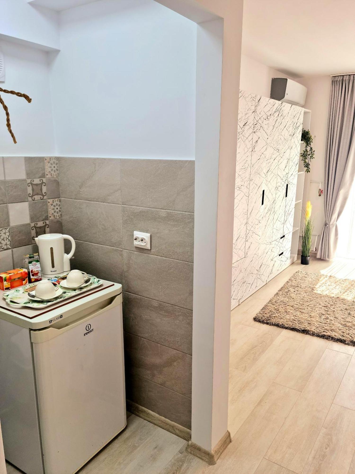 Ultracentral Magheru Studio Apartment Bucharest Exterior photo
